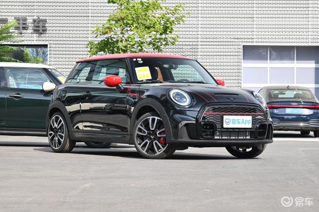 35.3万高性价比小型车 试驾MINI JCW混动_易车