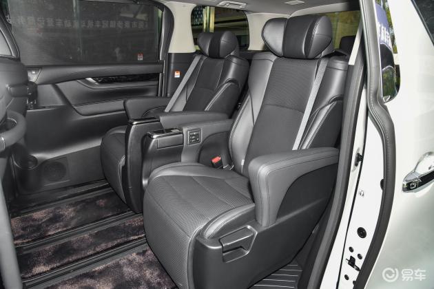 威尔法内饰-后排-雷达-易车