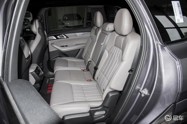 领克09 phev车尾-座椅-气囊-易车