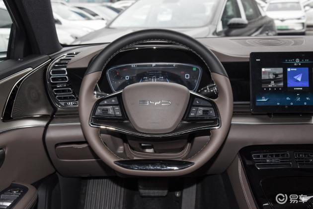 比亚迪e9车尾-座椅-气囊-易车