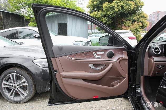 奔驰e级车灯-方向盘-气囊-易车