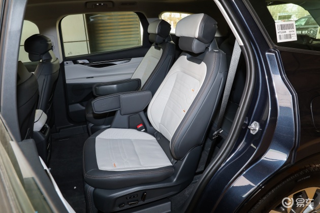 锐界空间-后排-动力-易车