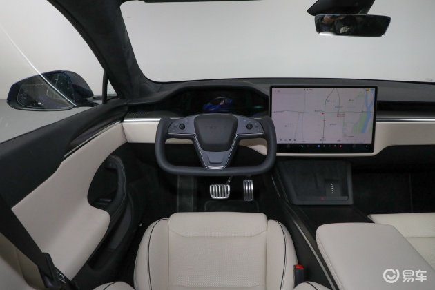 当前位置:>易车>models车身摘要>摘要详情> model s后备厢空间整体