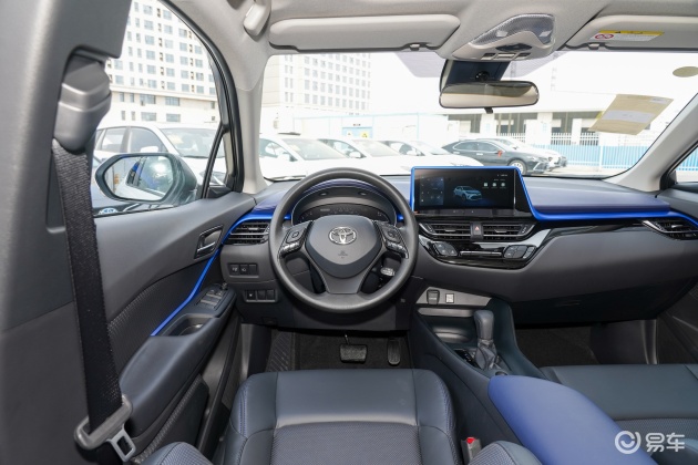 当前位置:>易车>丰田c-hr车头摘要>摘要详情>丰田c-hr后备厢空间表现