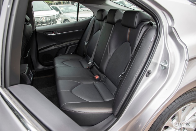 凯美瑞中控台-空间-雷达-易车