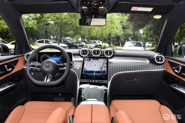 奔驰glc内饰-后排-发动机-易车
