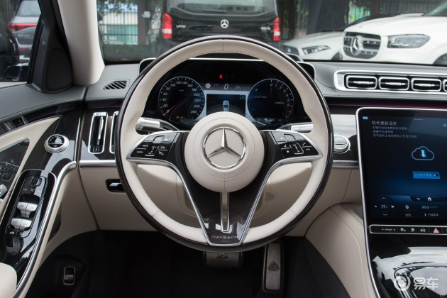 迈巴赫s级 插电混动车灯-方向盘-气囊-易车