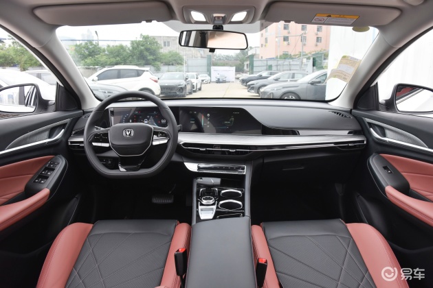 逸动内饰-后排-发动机-易车