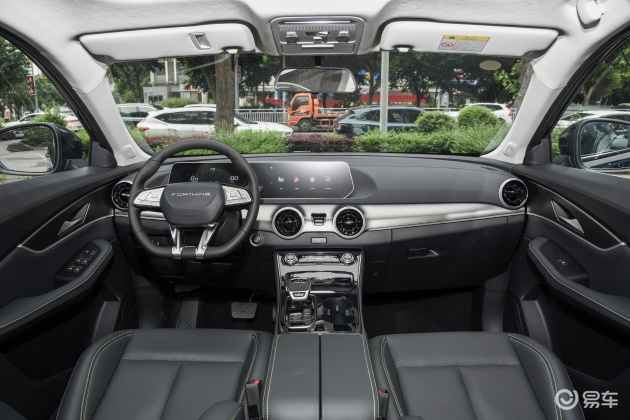 当前位置:>易车>风行t5evo内饰摘要>摘要详情>630_420