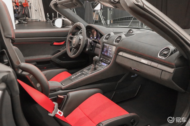 保时捷718中控台-空间-发动机-易车