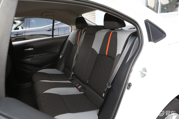 卡罗拉空间-配置-手刹-易车