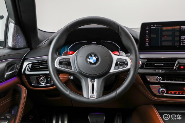 宝马m5车尾-方向盘-气囊-易车