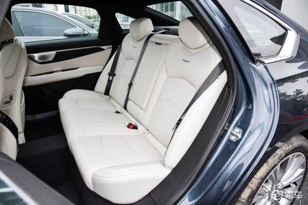 凯迪拉克ct6车灯_方向盘_气囊