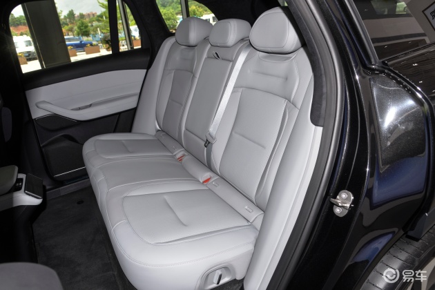 蔚来es6空间-后排-雷达-易车