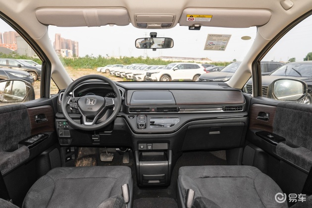 奥德赛内饰-后排-驻车-易车