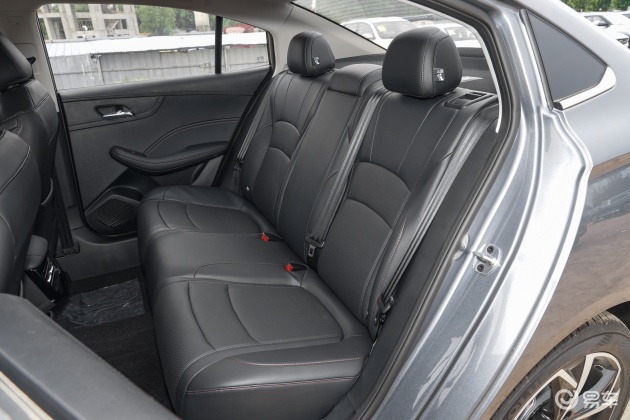 荣威i5内饰-后排-动力-易车