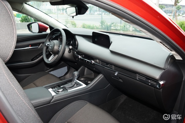 马自达3 昂克赛拉内饰-轴距-动力-易车
