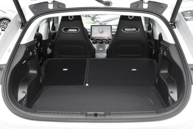 当前位置:>易车>smart精灵#3车灯摘要>摘要详情>smart精灵#3后备厢