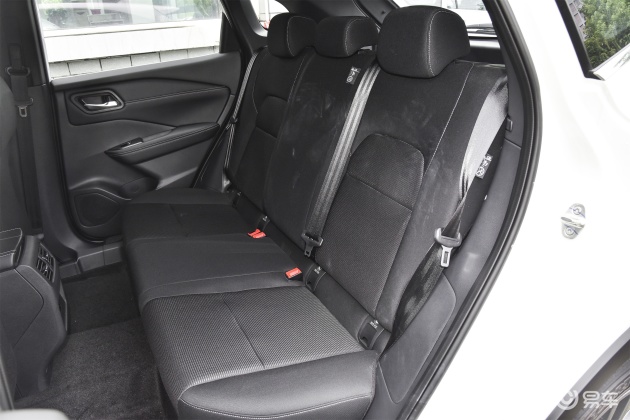 逍客内饰-轴距-动力-易车