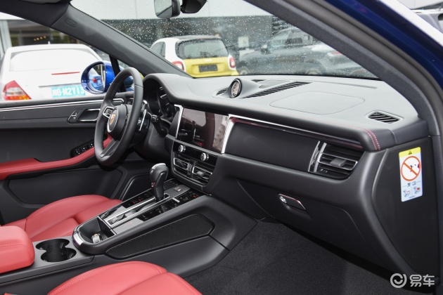 macan空间-后排-动力-易车