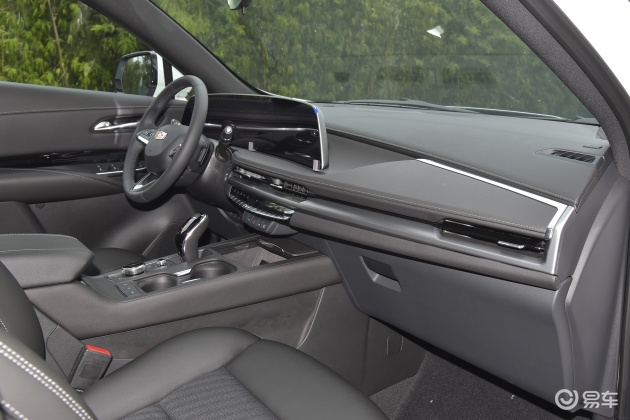 凯迪拉克xt4方向盘_后排_发动机