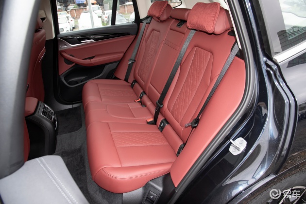 宝马x3方向盘-后排-发动机-易车