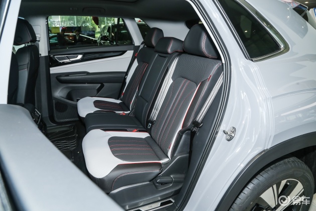 当前位置:>易车>途昂x空间摘要>摘要详情>大众途昂x搭载2.