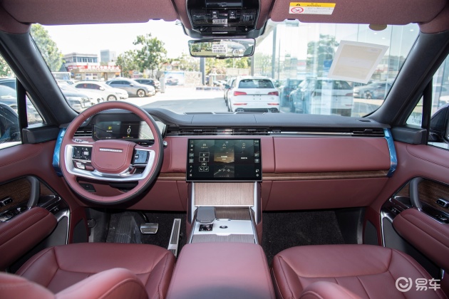揽胜内饰-后排-动力-易车