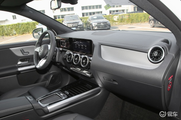 奔驰gla内饰-后排-动力-易车