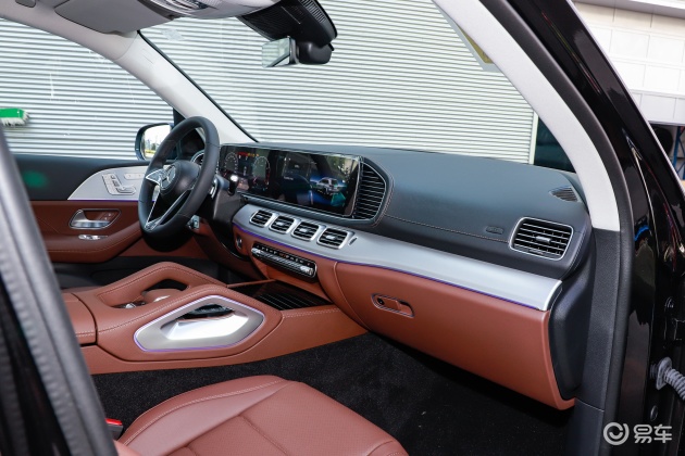 奔驰gls内饰-空间-动力-易车