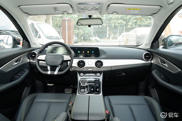 风行t5 evo将细节落到实处,将高品质从外观延伸到内饰.