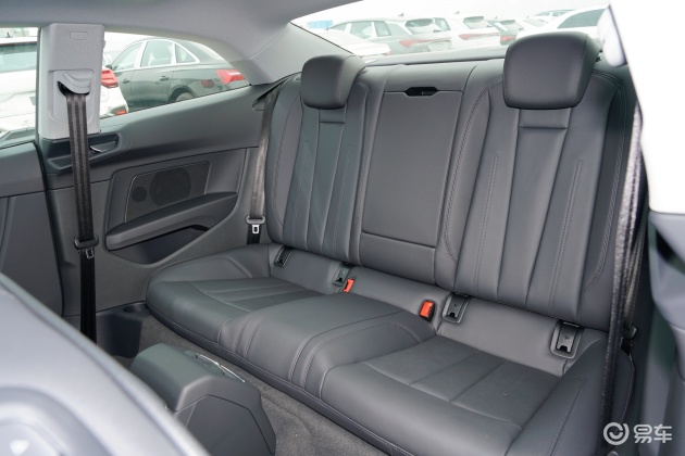 奥迪a5多功能方向盘-后排-动力-易车