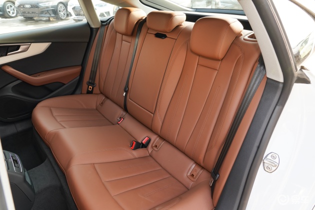 奥迪a5方向盘-后排-发动机-易车