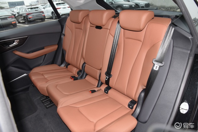 奥迪q8内饰-空间-动力-易车