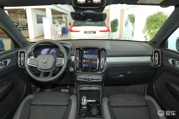 沃尔沃xc40的内饰充满了简约与层次感.