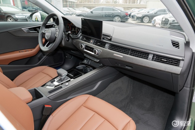 奥迪a4(进口)内饰-轴距-发动机-易车