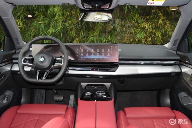 易车摘要频道下列精选内容摘自于出行伴侣宝马5系进口玩转空间魔法的