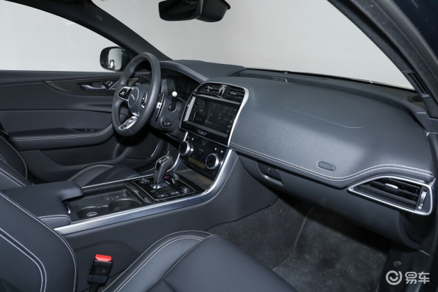 捷豹xel多功能方向盘-空间-胎压-易车