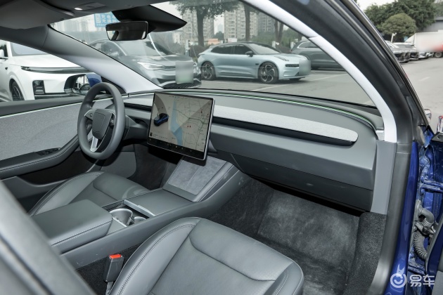 model 3控制系统_轴距_胎压