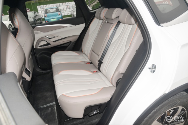 宋pro新能源内饰-空间-发动机-易车