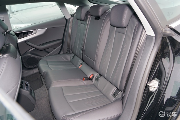 奥迪a5空间-后排-胎压-易车