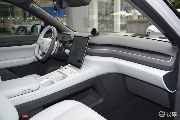 蔚来es8大灯_方向盘_气囊