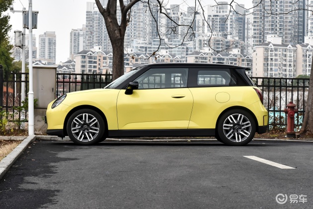 光束汽车电动MINI COOPER样样出众 外观很大气！_易车