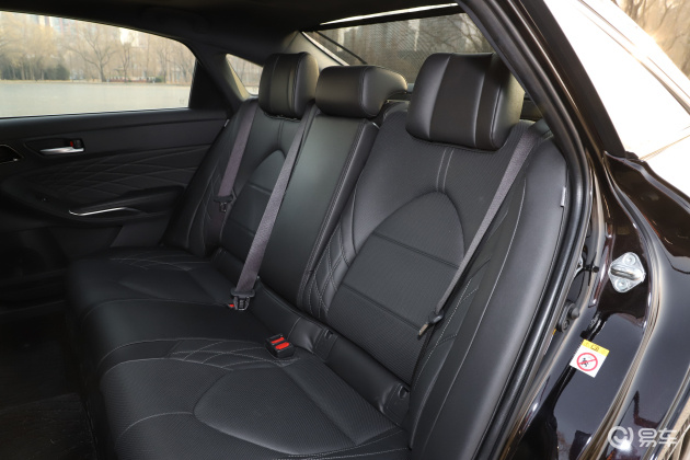 捷豹xel后排-后排座椅-配置-易车
