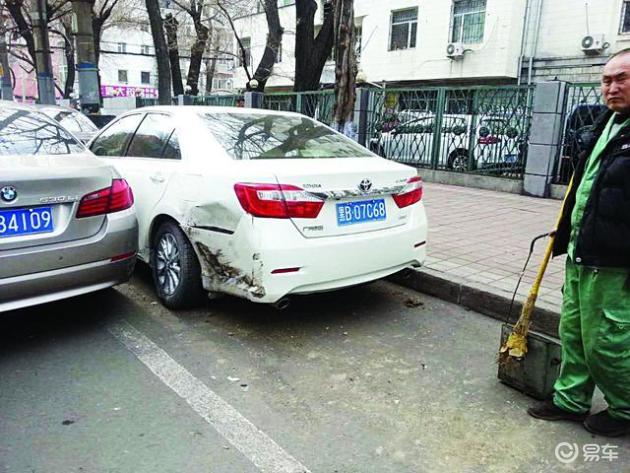 撞到停在路边的车 这么处理 不一定是全责 易车