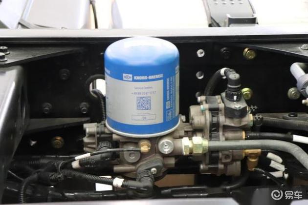 困难气道车什么牌好国产高端重卡大PK，到底谁才是其中的霸王？_https://www.jmylbn.com_新闻资讯_第5张