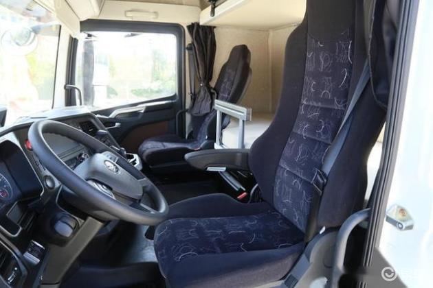 困难气道车什么牌好国产高端重卡大PK，到底谁才是其中的霸王？_https://www.jmylbn.com_新闻资讯_第4张