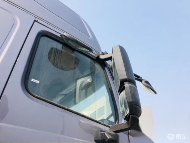 困难气道车什么牌好重汽HOWO TH7燃气版牵引车拉煤很赚钱？陕西、山西用户都用它_https://www.jmylbn.com_新闻资讯_第7张