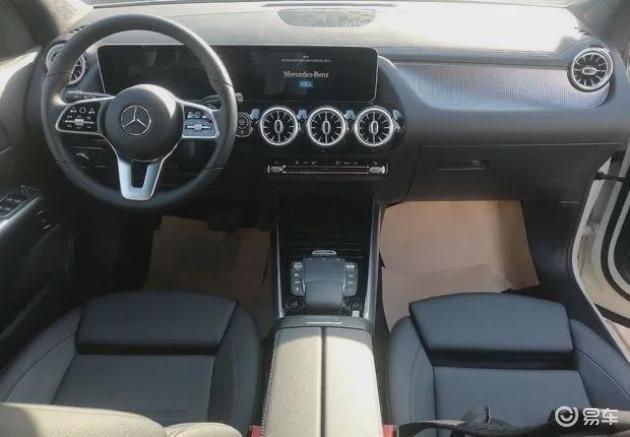 本田CRV对比_奔驰GLA排面_奔驰gla200男人开适合吗