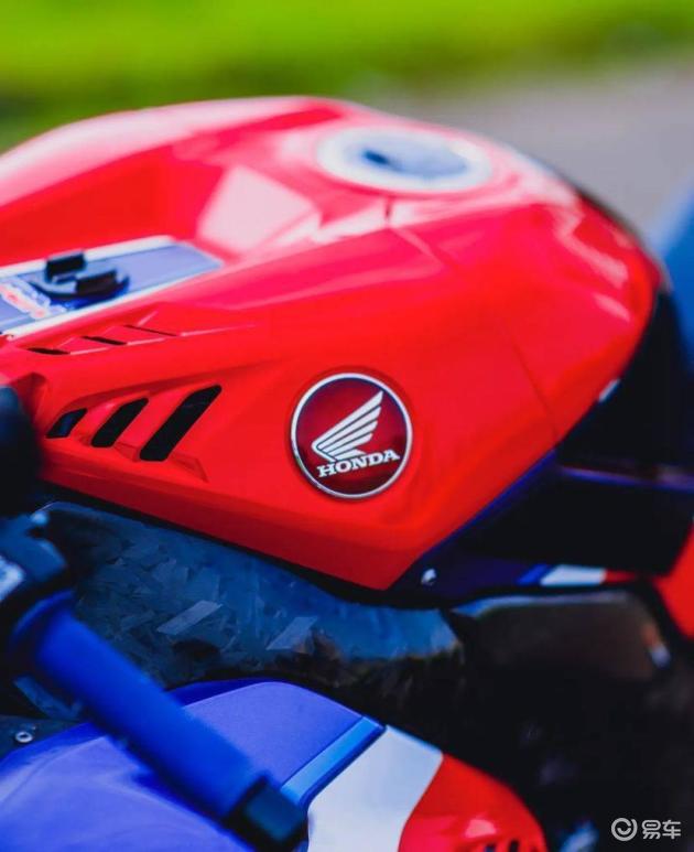 本田最强火刃 CBR1000RR_易车